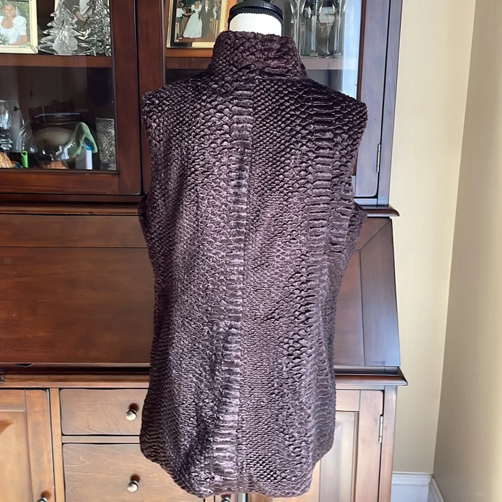 Mycra Pac Tour Reversible Faux Fur Vest Extinction Rebellion Logo 1 S/M Long